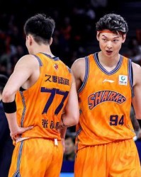 CCTV5直播！上海再战浙江全力横扫，弗格渐入佳境，卢伟全力冲第1